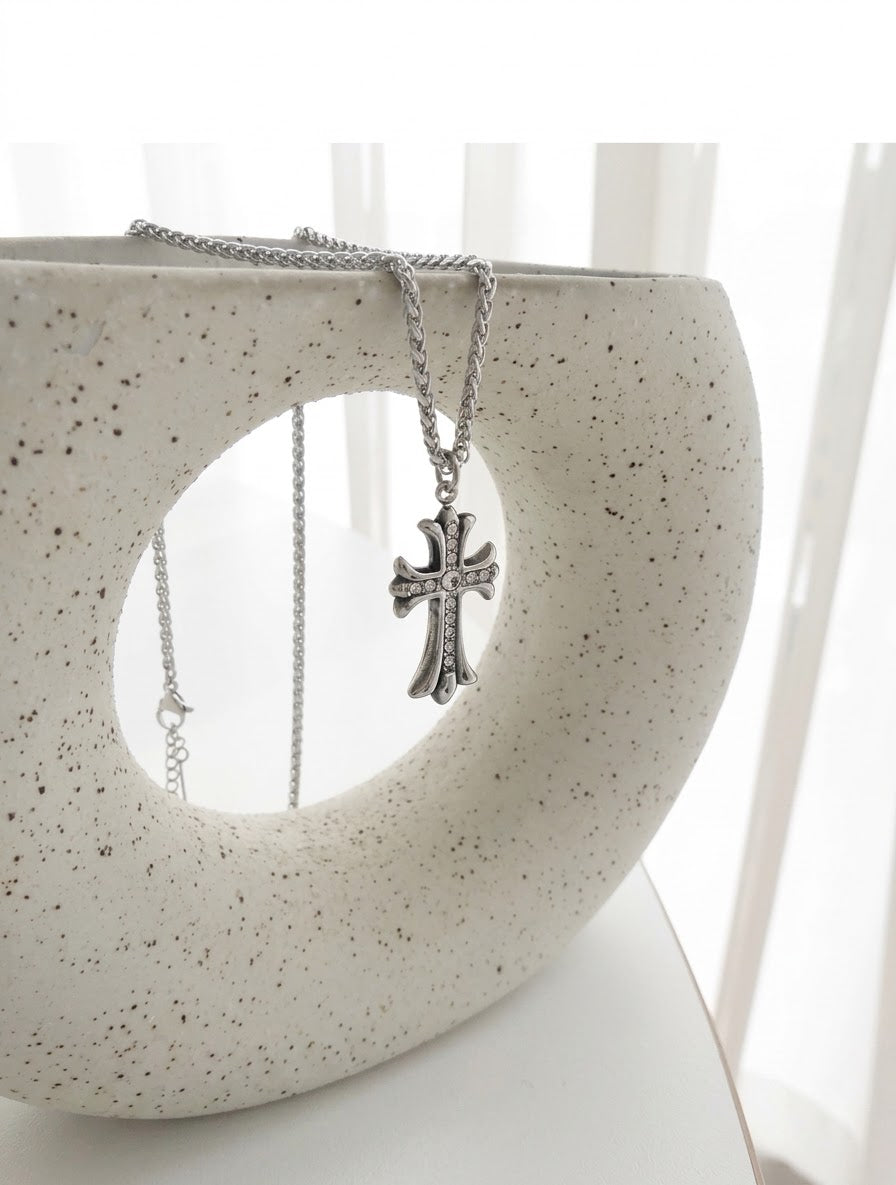 Silver surgical necklace (十字架)