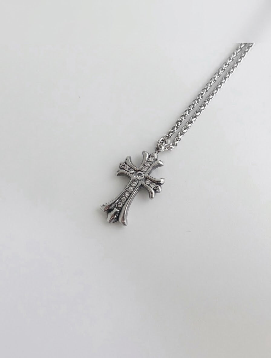 Silver surgical necklace (十字架)