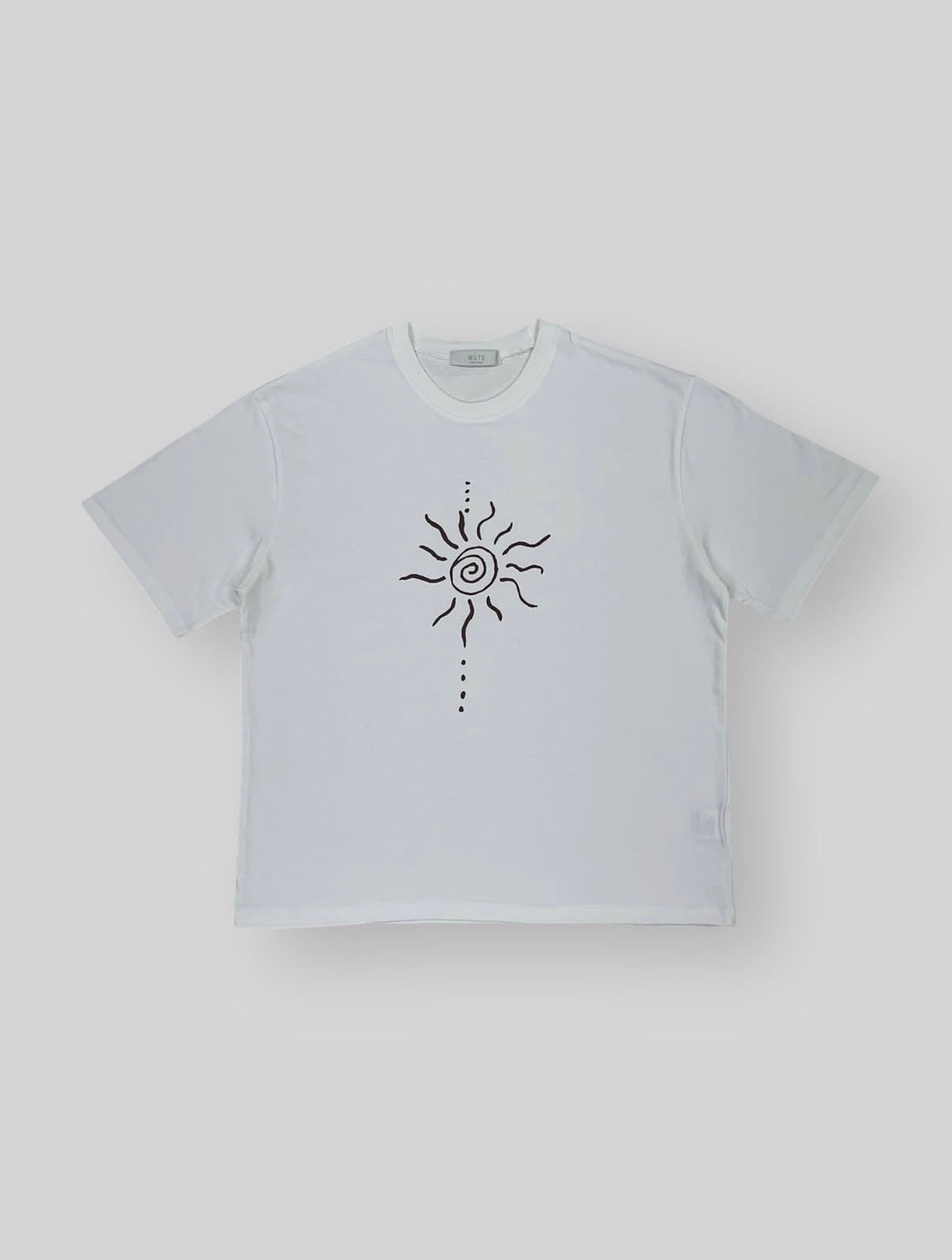 太陽圖騰短板Tee